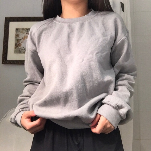 BRANDY MELVILLE Greenish Grey Crewneck
